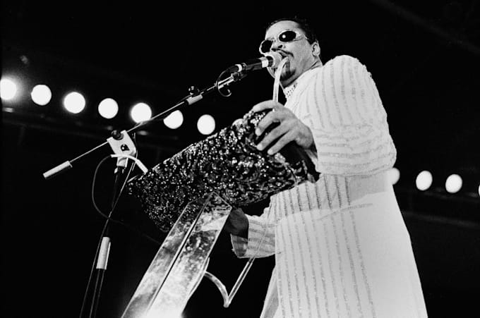 sing a hook on my talk box