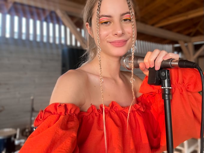 Be your professional female singer songwriter pop rnb edm by Ana