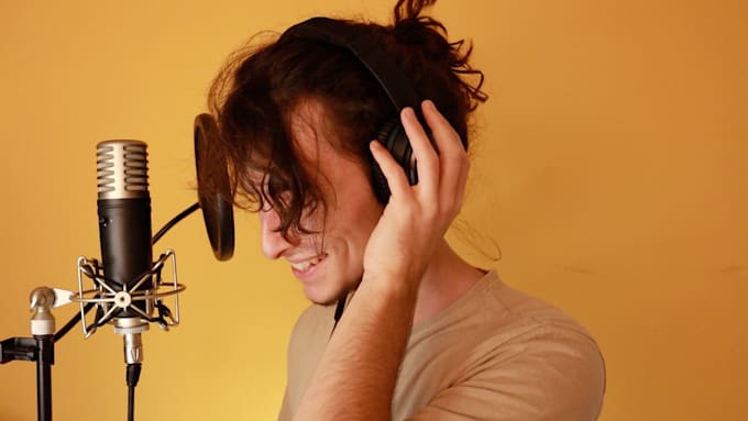 be your professional male italian young singer