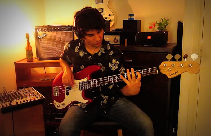 record energetic bass lines for pop punk and rock songs
