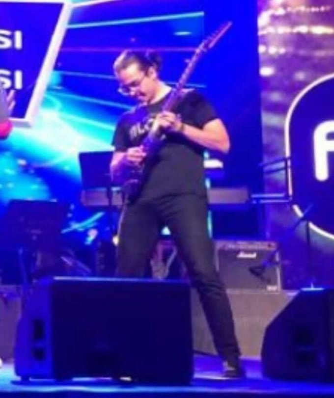 compose and record shredding metal guitar solos for you