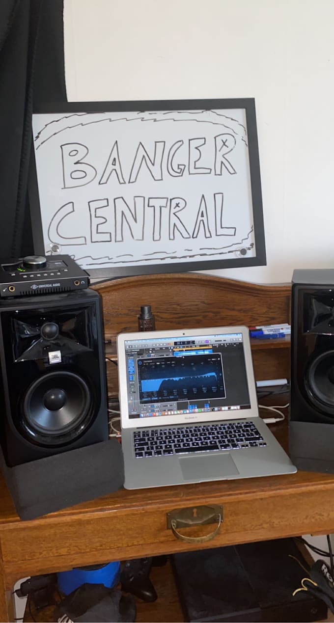 professionally mix and master your hiphop record