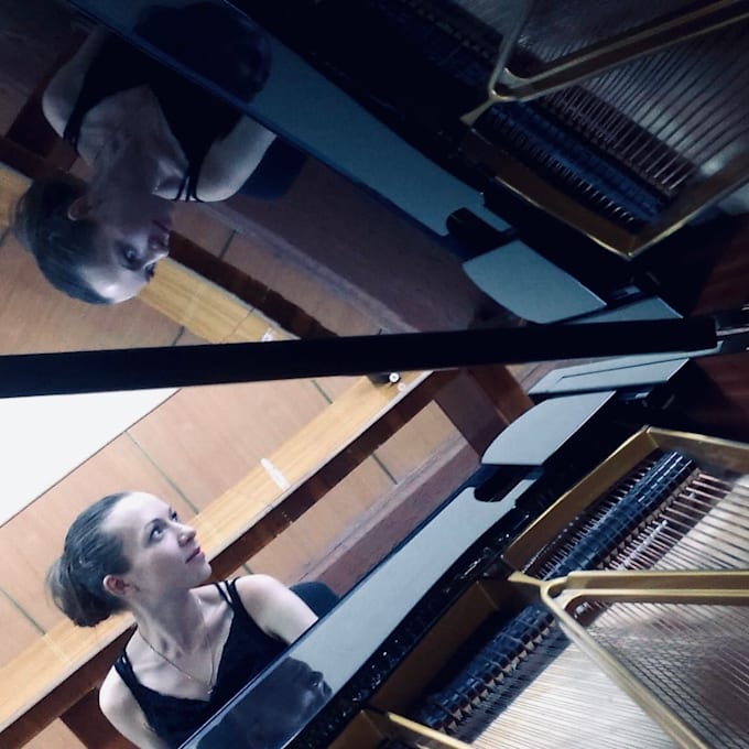 give you professional piano lessons