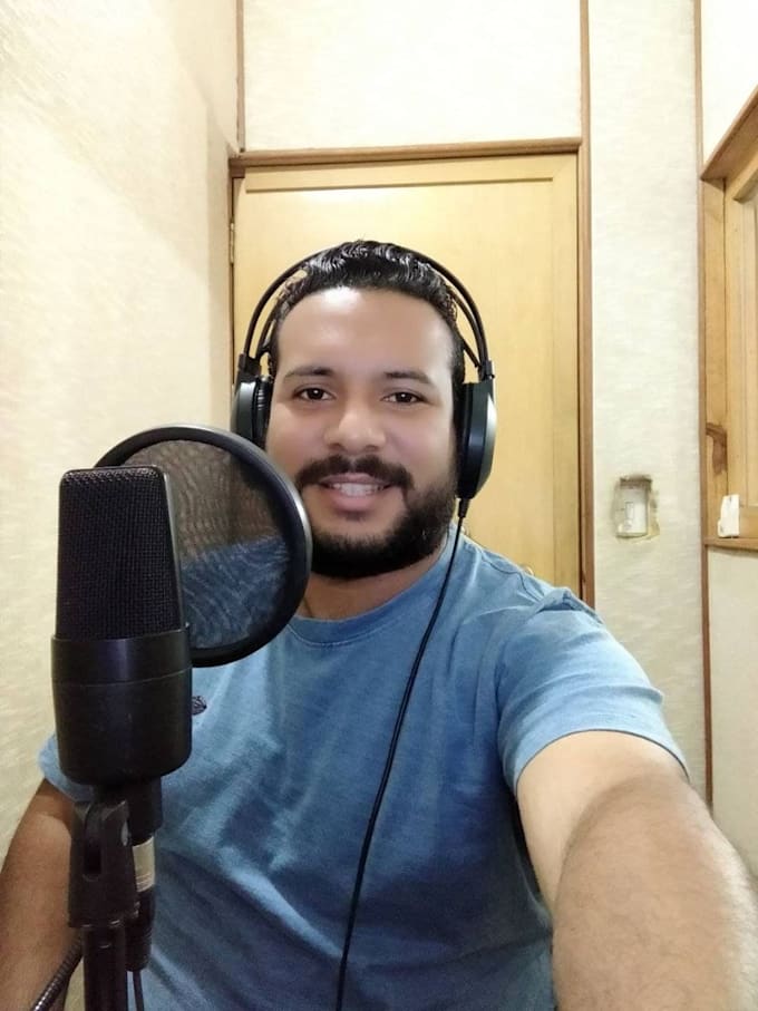 do professional spanish voiceover, dubbing and audiobooks