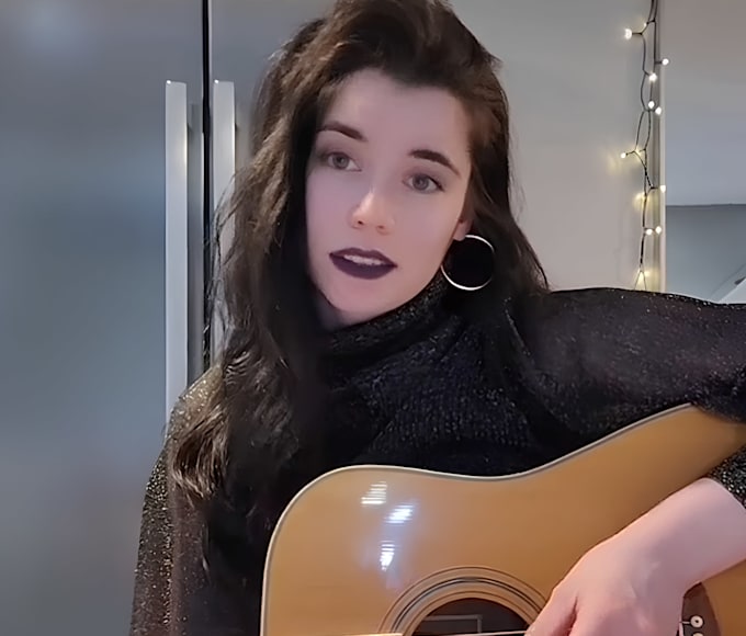 be your female singer in english and spanish