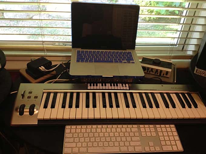 make music for advertisement and short film