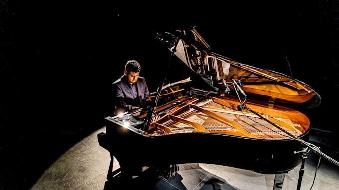 play and record piano and keyboard music for you