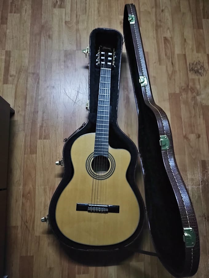record guitar solos and guitar low accompaniment lines