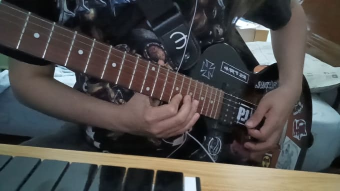 do guitar tracks for your song
