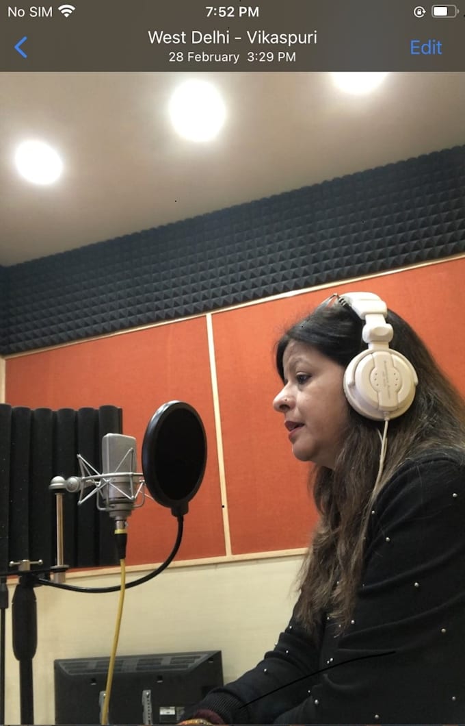 do professional voice over in india english,hindi punjabi