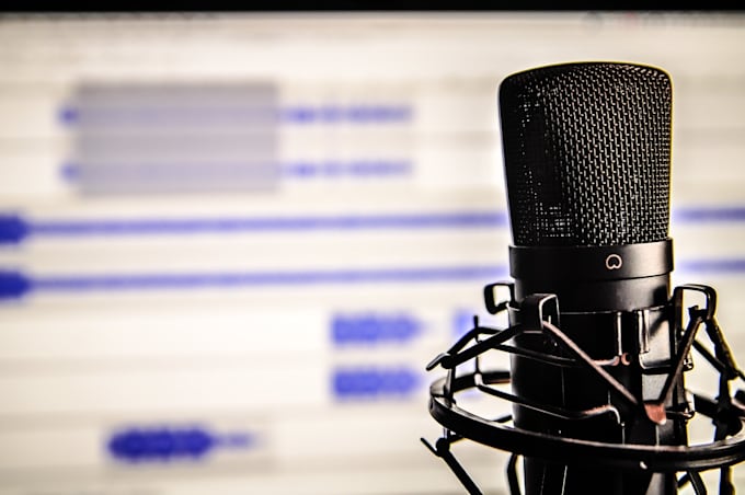 do voice overs in german, swiss german and english for you