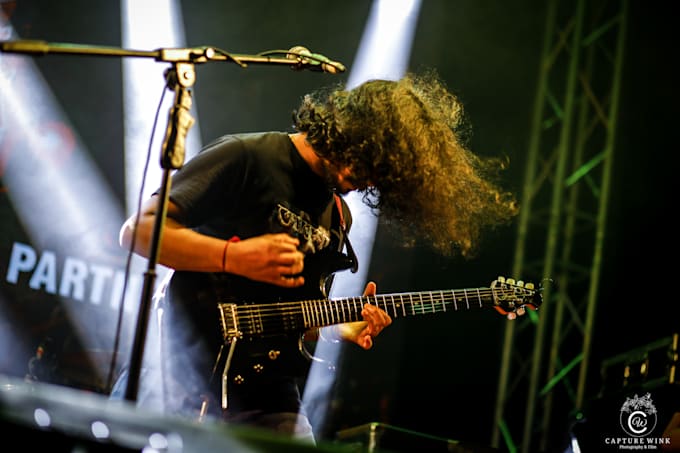 make awesome guitar riff for your song