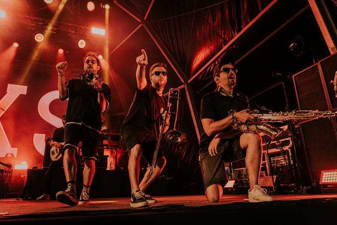 record horn section, brass section