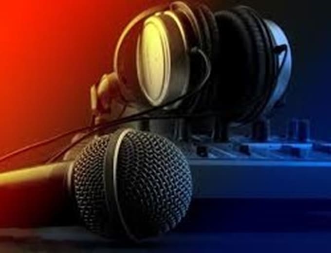 record your italian short text  pro level