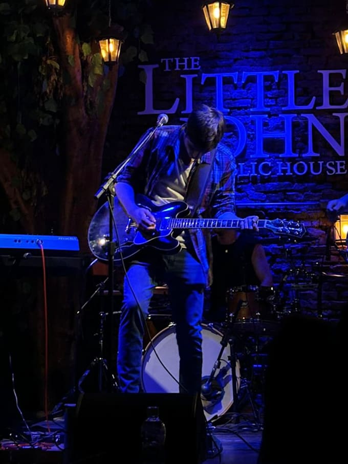 play guitar for your new song