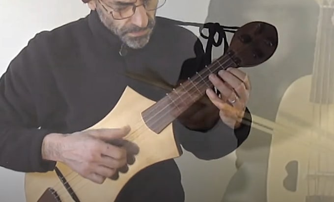 compose a medieval music for your projec