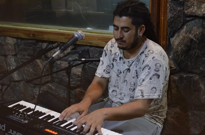 record professional piano and vintage synthesizers for rock or ska