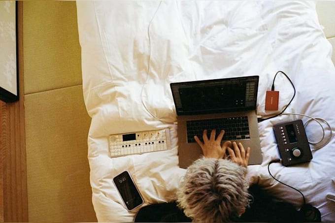 create reggaeton, trap, rnb beats for you