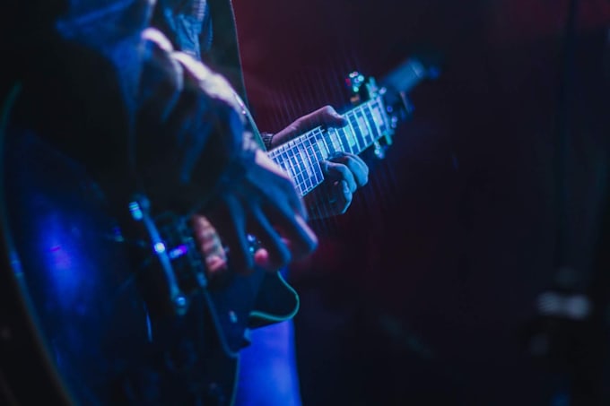 record repeating guitar loops for beats and songs