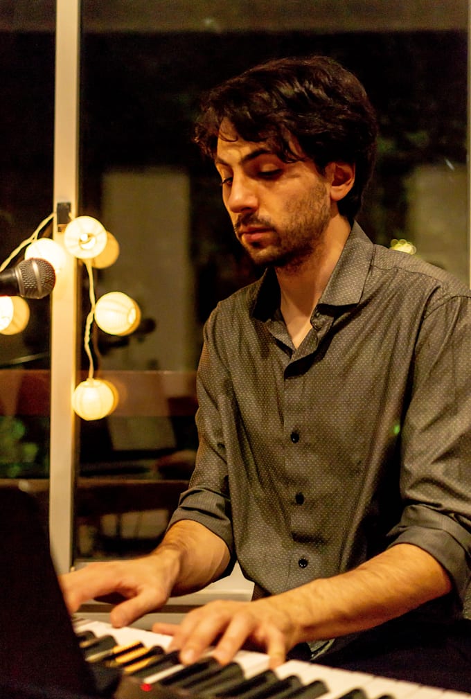 record piano and virtual instruments for your song