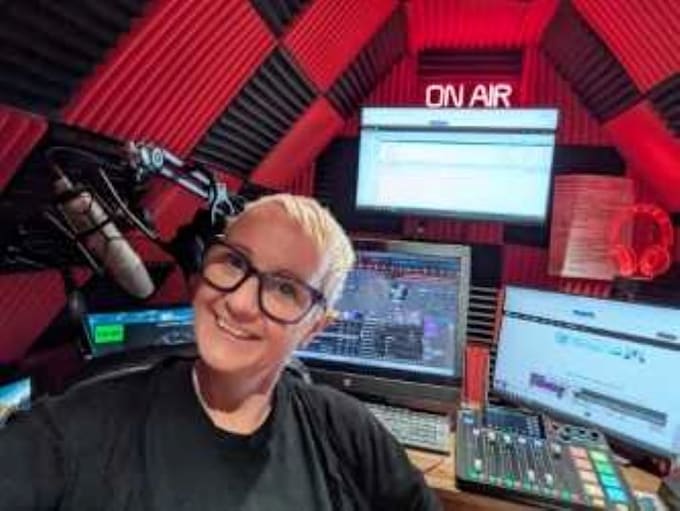 shelley delivers voice over work on time