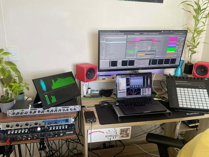 mix and master electronic music