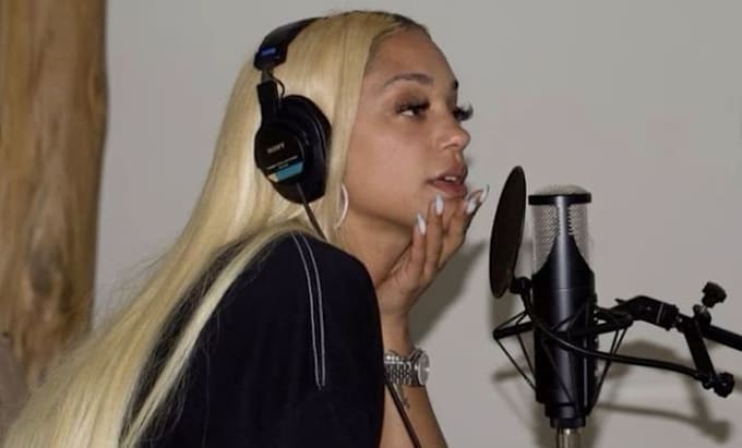 Record rap song, female singer, rock vocalist, female rapper ...
