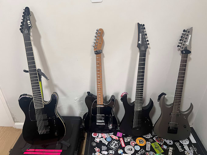 write and record guitar riffs for your music