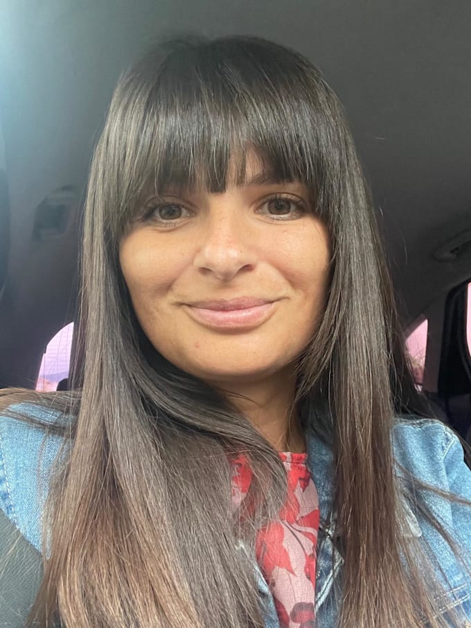 record a warm romanian female voice over for your projects
