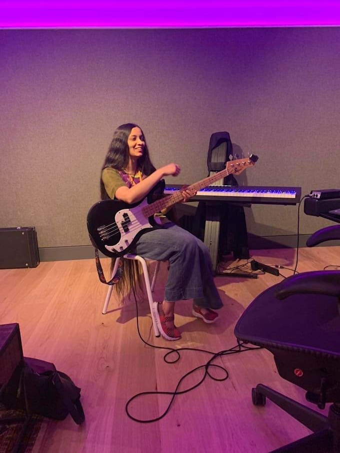 record a bassline for your songs