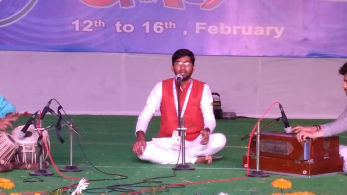 do singing, vocalist and song writing