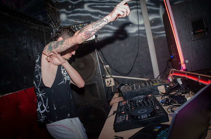 master professionaly any track