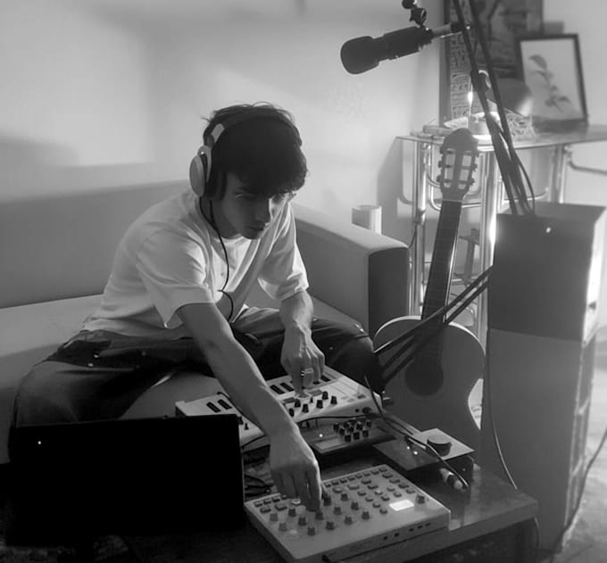 create experimental music and textured sound design