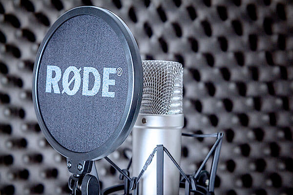 record pefect female czech voiceover