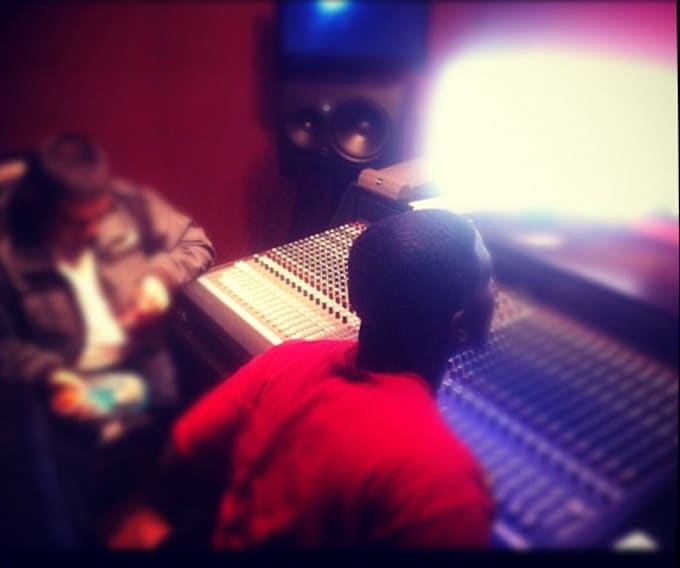 Write a rap song including lyrics and a hook or chorus by Innovation101