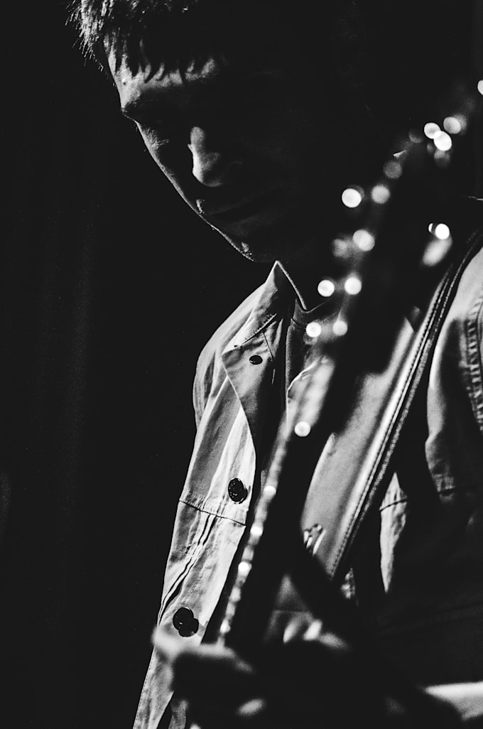 provide a bass guitar part for your song