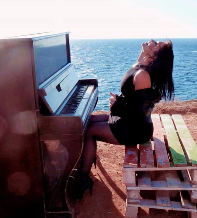 sing classical opera, mezzo soprano