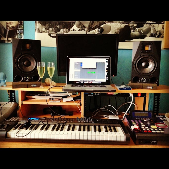 produce or remix techno and house music