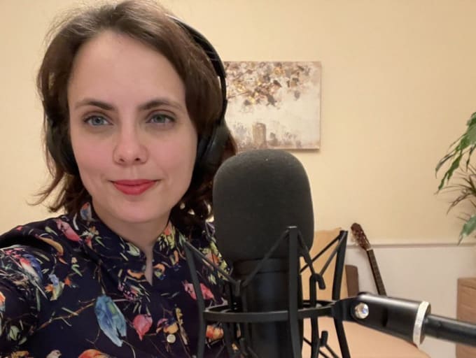 record a professional beautiful female voiceover