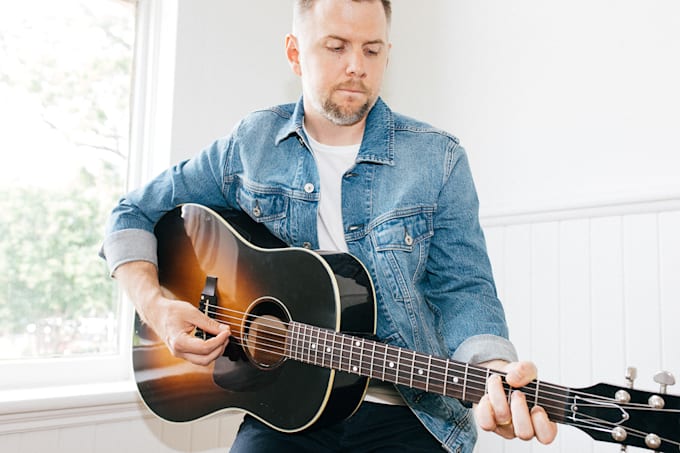 give a professional male singer performance
