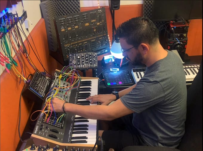 record keyboards and synthesizers for your musical projects