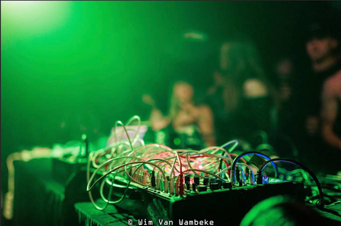 master your techno live set or dj set to modern standards