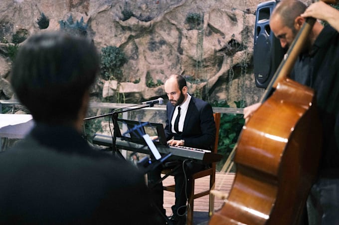record piano, back and main vocals