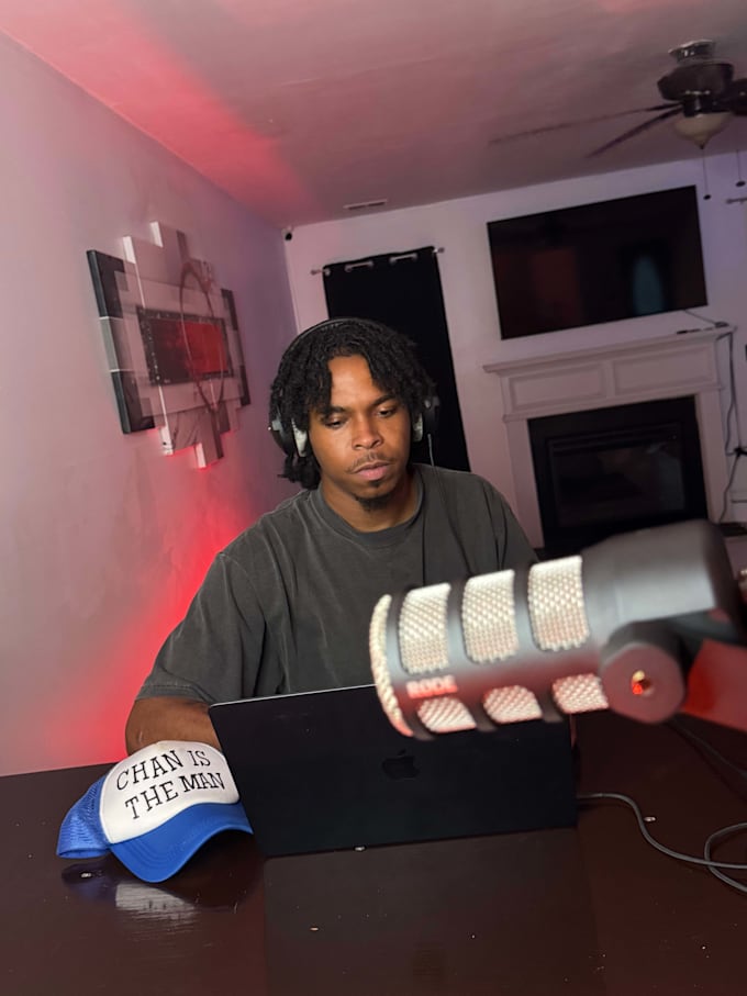 produce a custom melodic cloud rap beat