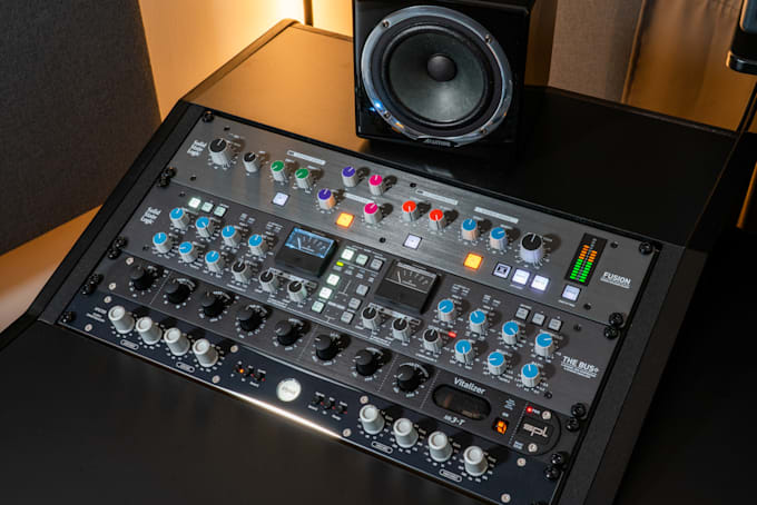 do analog mastering for your house, tech house, techno, melodic or edm tracks