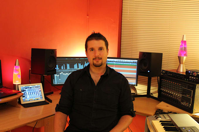 be your personal piano player