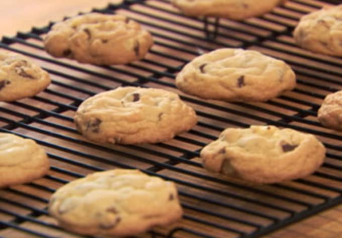 Bake and deliver 1/2 dozen mint chocolate chip cookies by Angie_pangie