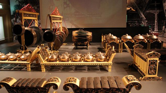 Bestseller - compose  gamelan music from  javanese balinese  indonesia