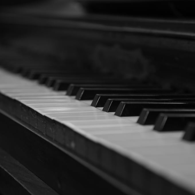 Gig Preview - Play piano for your song idea or vocals