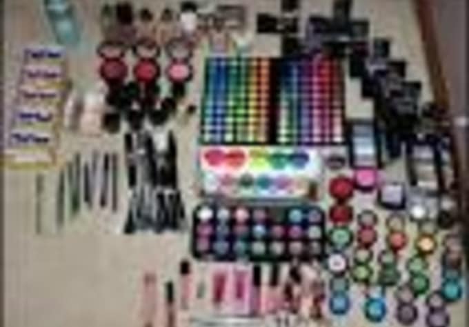 Gig Preview - Show you my makeup collection